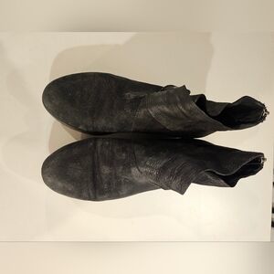 Eileen Fisher Womans Black Wrap Snap Leather Booties Size 6